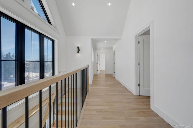 38 Pond Lane, Levittown, NY 11756