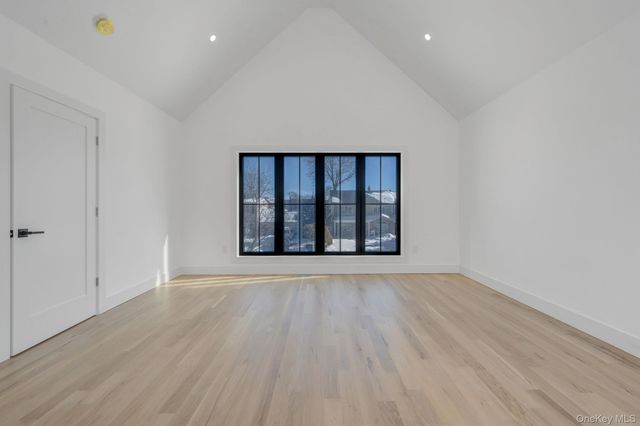 38 Pond Lane, Levittown, NY 11756