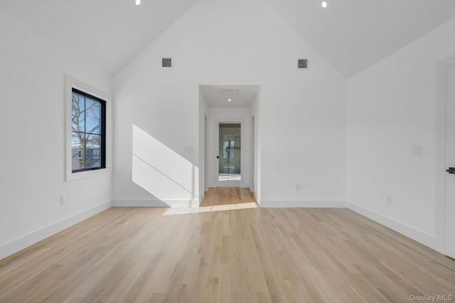 38 Pond Lane, Levittown, NY 11756