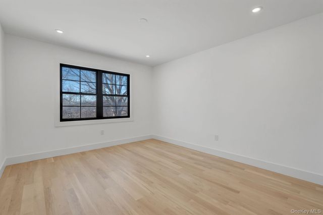 38 Pond Lane, Levittown, NY 11756