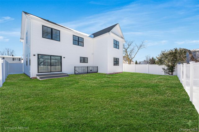 38 Pond Lane, Levittown, NY 11756