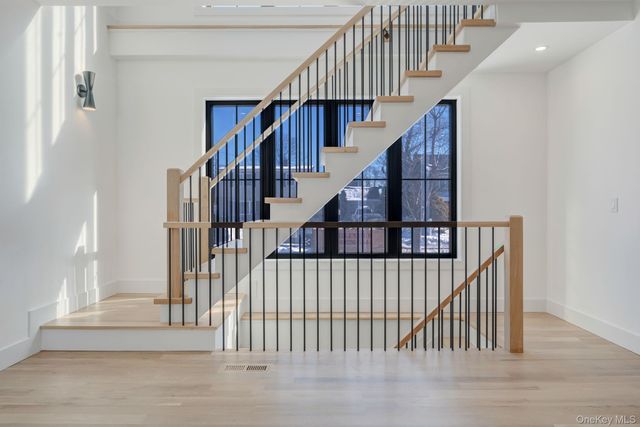 38 Pond Lane, Levittown, NY 11756