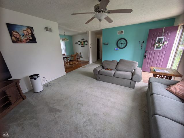 1002 S Noble Street, Shelbyville, IN 46176