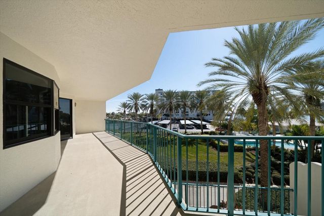 670 ISLAND WAY 304, Clearwater Beach, FL 33767