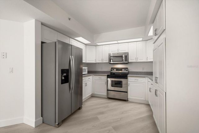 670 ISLAND WAY 304, Clearwater Beach, FL 33767