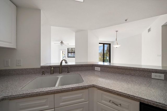 670 ISLAND WAY 304, Clearwater Beach, FL 33767