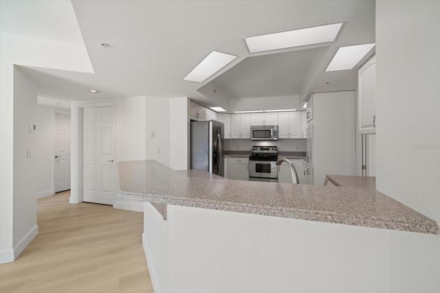 670 ISLAND WAY 304, Clearwater Beach, FL 33767