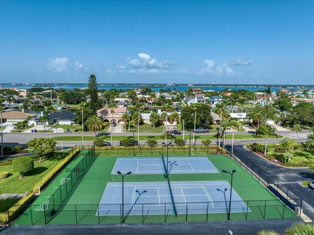 670 ISLAND WAY 304, Clearwater Beach, FL 33767