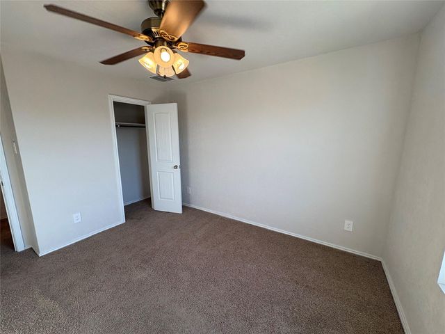 127 Snapdragon LN, San Marcos, TX 78666
