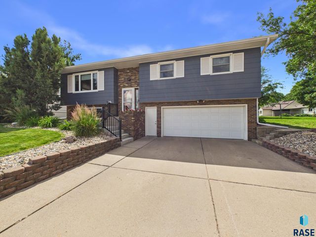 2513 S Lake Ave Avenue, Sioux Falls, SD 57105