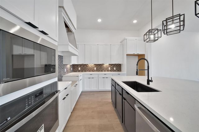 4406 Tucker Lane, Seabrook, TX 77586