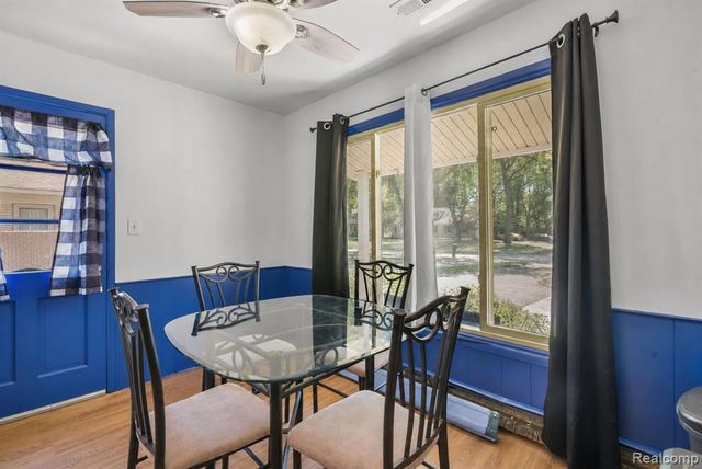 8522 Hampton, Grosse Ile, MI 48138