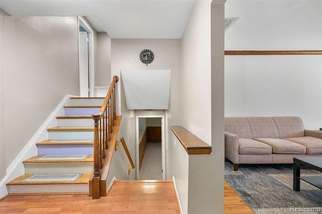 8522 Hampton, Grosse Ile, MI 48138