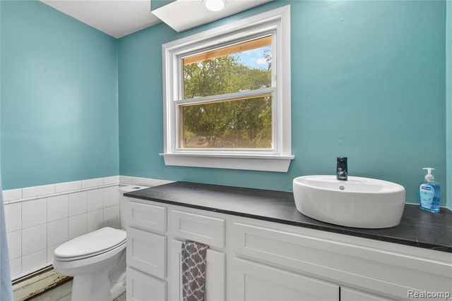 8522 Hampton, Grosse Ile, MI 48138