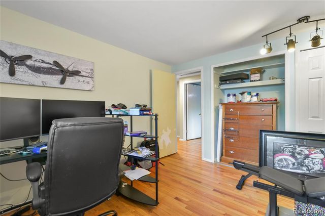 8522 Hampton, Grosse Ile, MI 48138