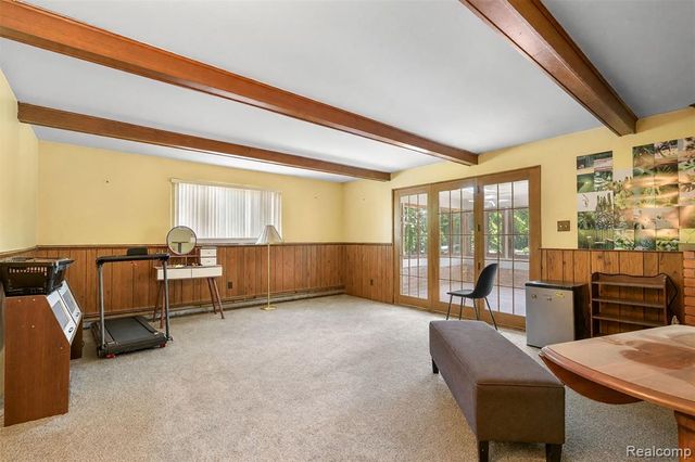8522 Hampton, Grosse Ile, MI 48138