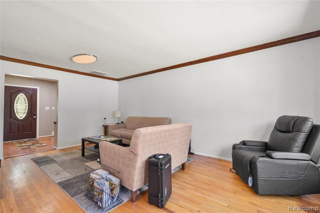 8522 Hampton, Grosse Ile, MI 48138