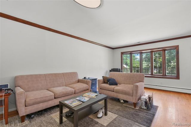 8522 Hampton, Grosse Ile, MI 48138