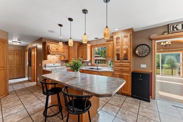 421 WOODROW COURT, Denmark, WI 54208
