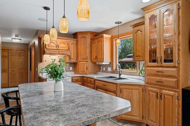 421 WOODROW COURT, Denmark, WI 54208