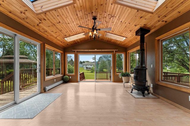 421 WOODROW COURT, Denmark, WI 54208