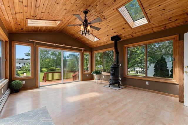421 WOODROW COURT, Denmark, WI 54208