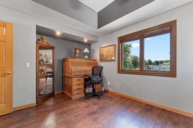 421 WOODROW COURT, Denmark, WI 54208