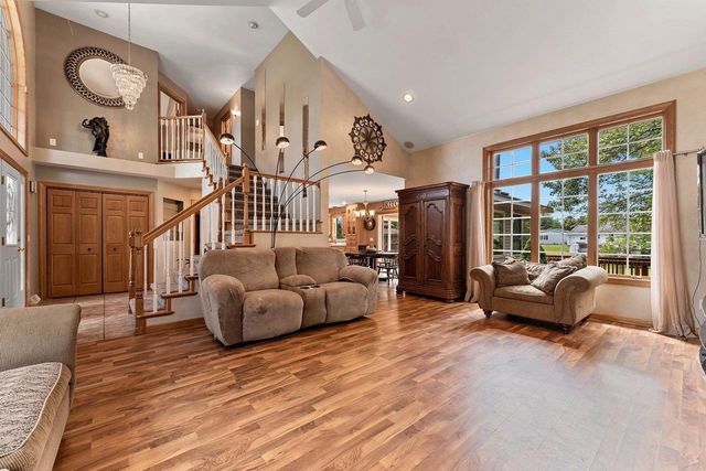 421 WOODROW COURT, Denmark, WI 54208