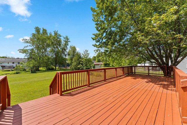 421 WOODROW COURT, Denmark, WI 54208