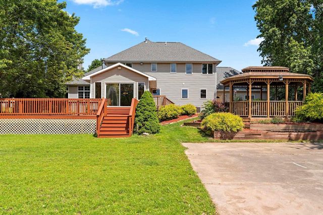 421 WOODROW COURT, Denmark, WI 54208