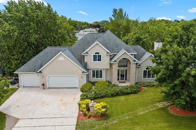 421 WOODROW COURT, Denmark, WI 54208