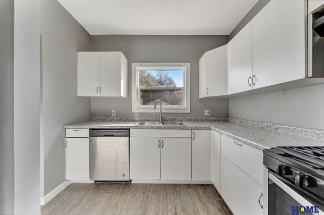 310 N 33rd Street, Lincoln, NE 68503