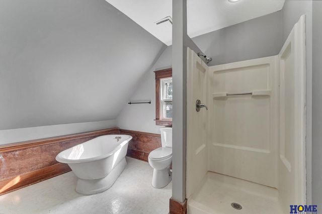 310 N 33rd Street, Lincoln, NE 68503