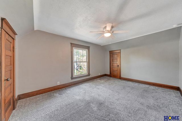 310 N 33rd Street, Lincoln, NE 68503