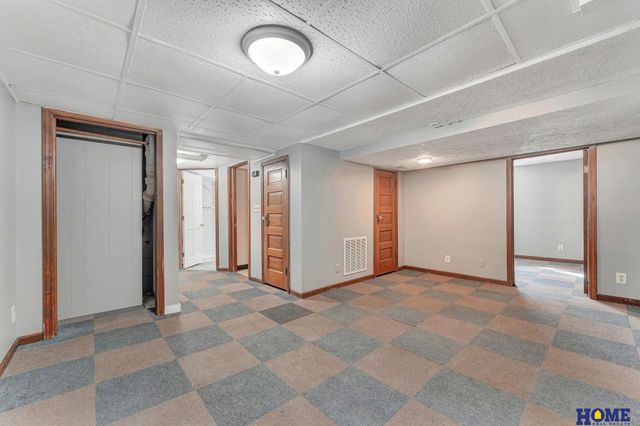 310 N 33rd Street, Lincoln, NE 68503