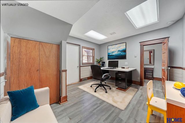 310 N 33rd Street, Lincoln, NE 68503