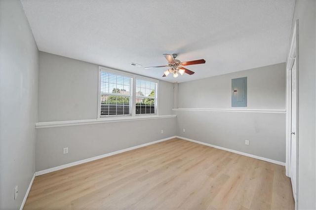 14637 Crystal Place, Grandview, MO 64030