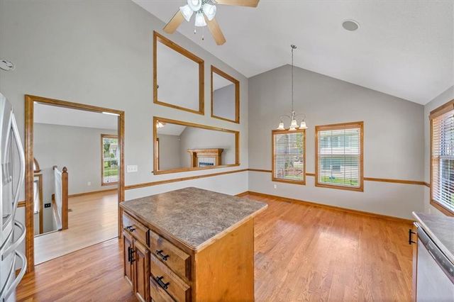 14637 Crystal Place, Grandview, MO 64030
