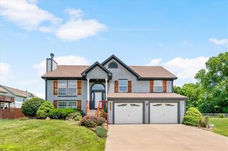 14637 Crystal Place, Grandview, MO 64030
