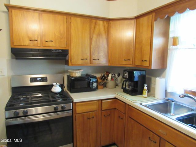8 Spruce Street, Hudson Falls, NY 12839