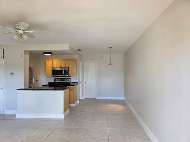 815 Middle River Drive 117, Fort Lauderdale, FL 33304