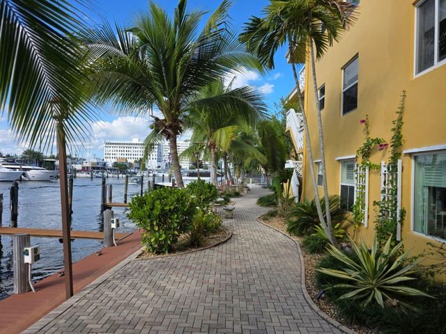 815 Middle River Drive 117, Fort Lauderdale, FL 33304
