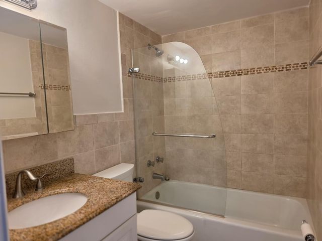 815 Middle River Drive 117, Fort Lauderdale, FL 33304