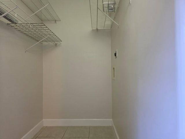 815 Middle River Drive 117, Fort Lauderdale, FL 33304