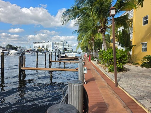815 Middle River Drive 117, Fort Lauderdale, FL 33304