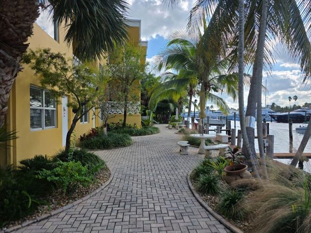 815 Middle River Drive 117, Fort Lauderdale, FL 33304
