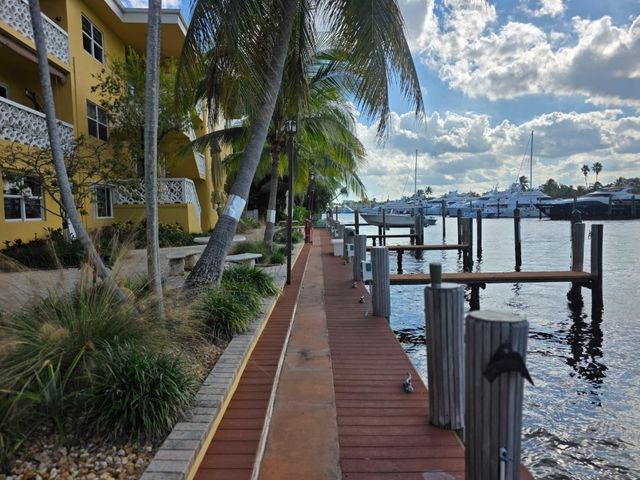 815 Middle River Drive 117, Fort Lauderdale, FL 33304