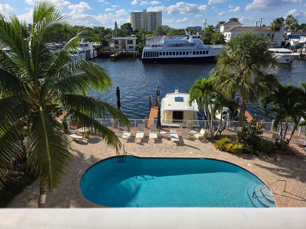 815 Middle River Drive 117, Fort Lauderdale, FL 33304