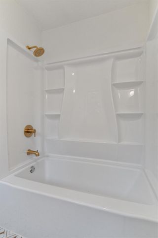 1007 Tanglewood ST, Round Rock, TX 78681