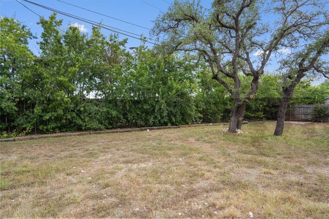 1007 Tanglewood ST, Round Rock, TX 78681
